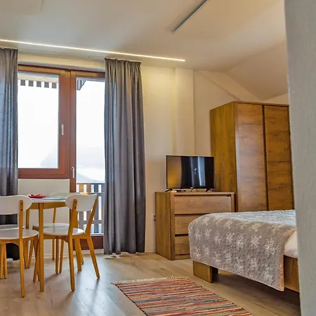 Montana Apartment *