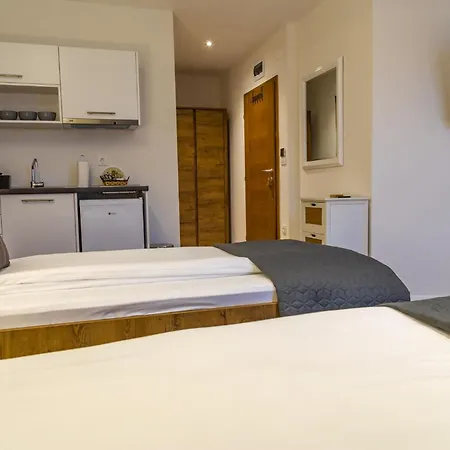 Montana Apartment *