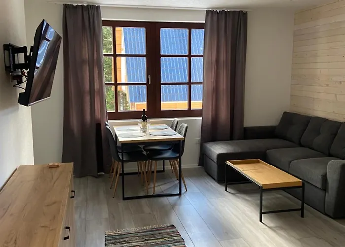 아파트 Montana 자호리나